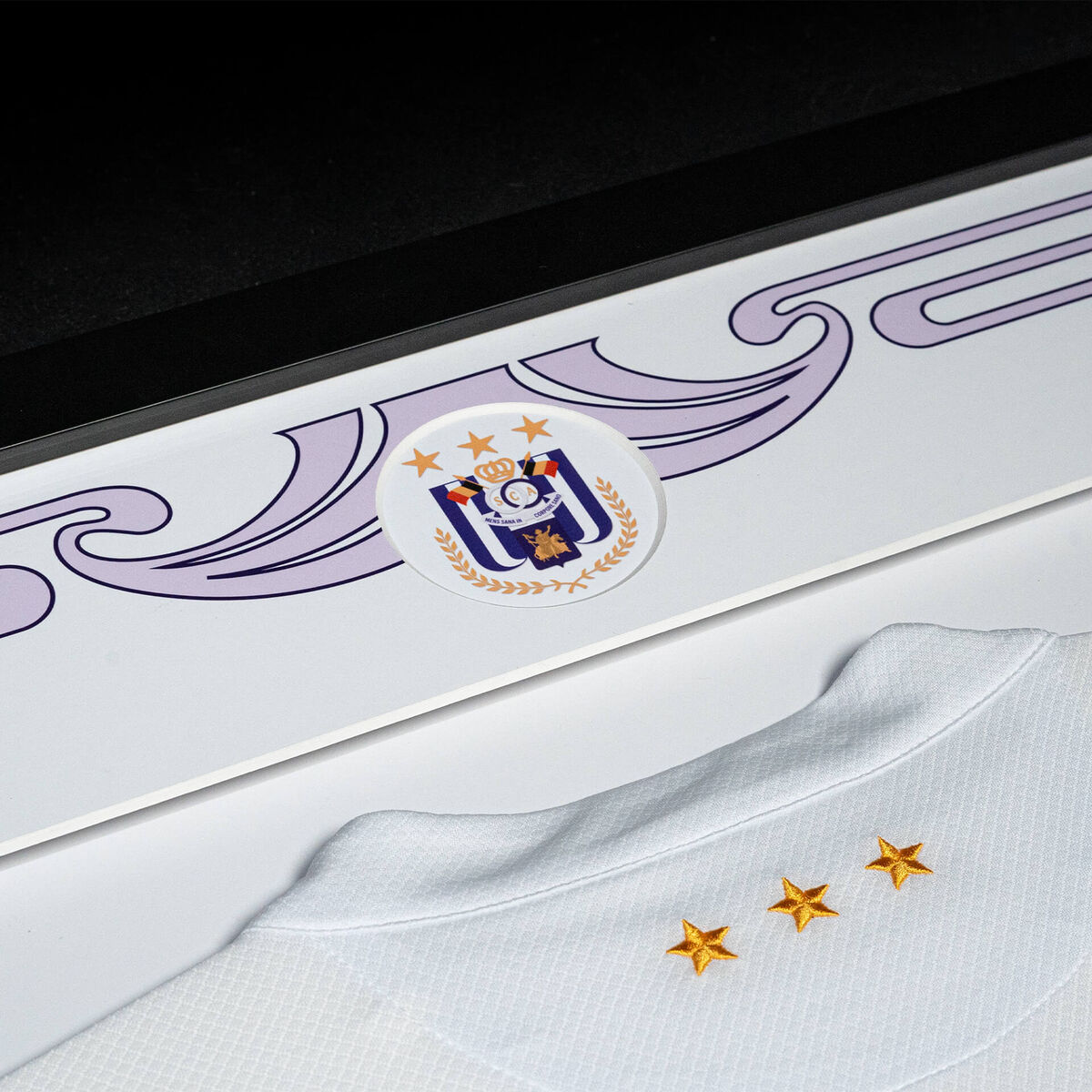 Away frame 24/25 – Hazard