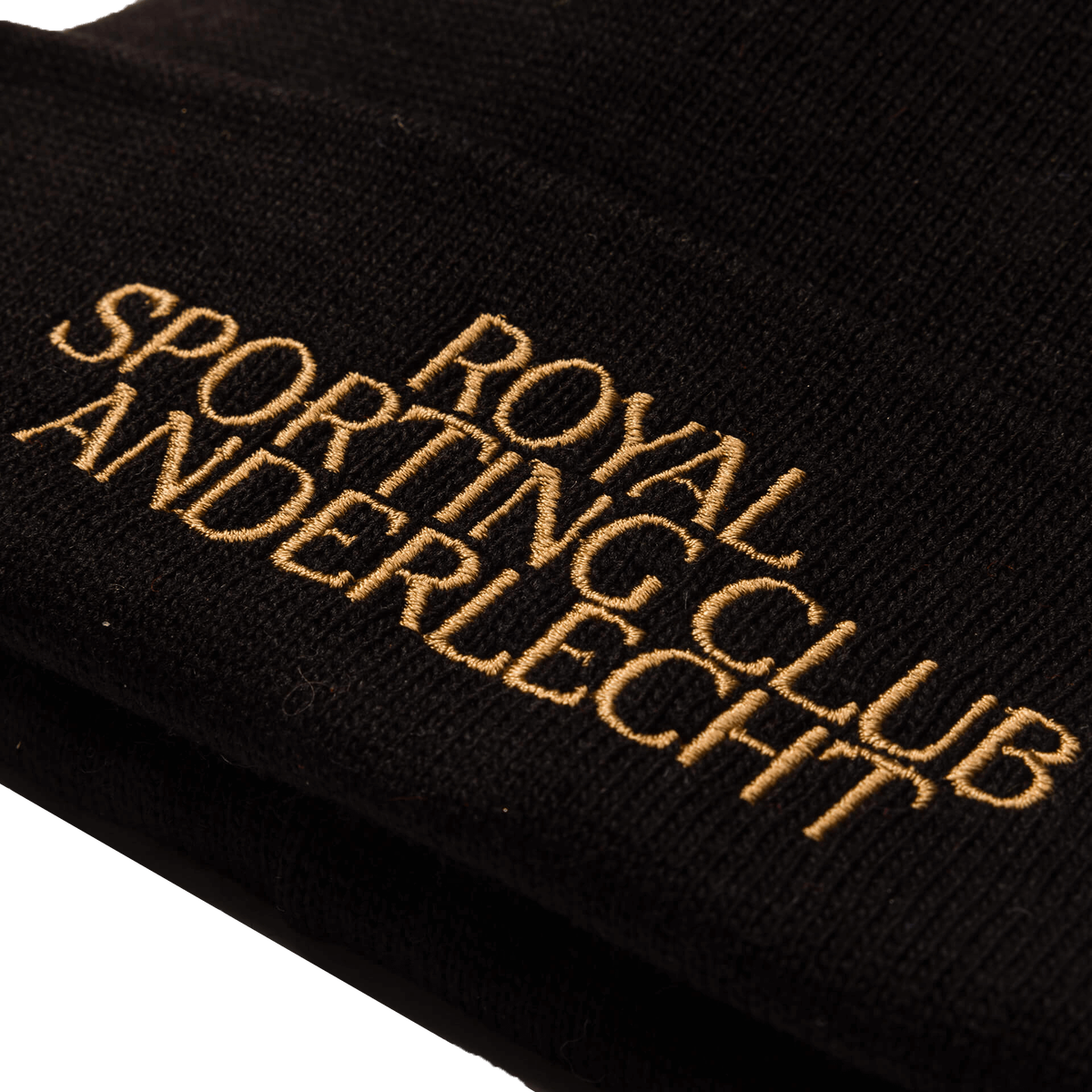 Muts Zwart RSCA Goud