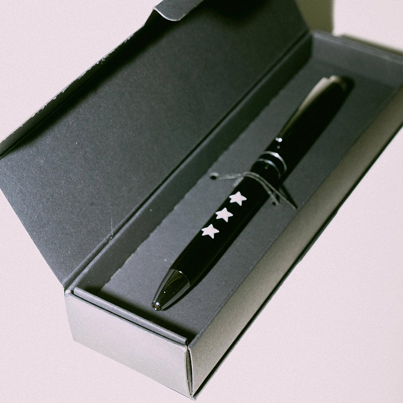 Luxe Pen Set is-hover